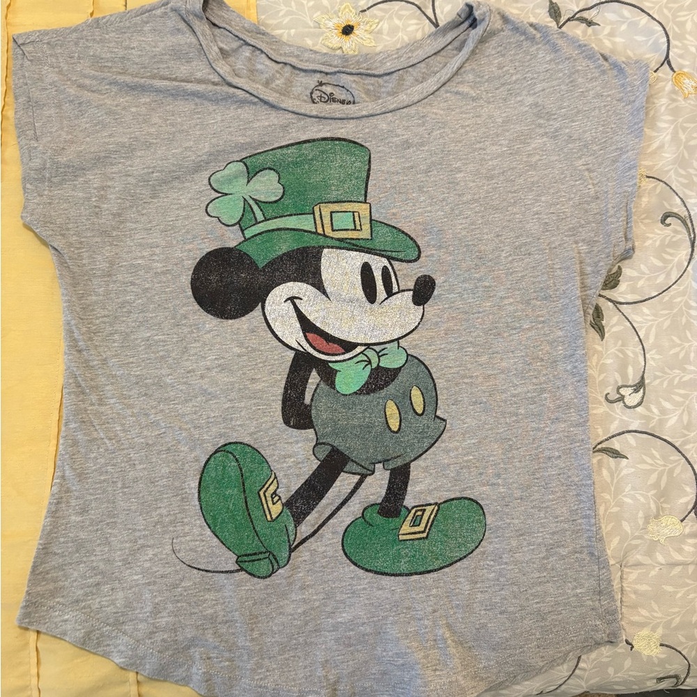 Disney Gray and Green Mickey Mouse Short Sleeve Tee